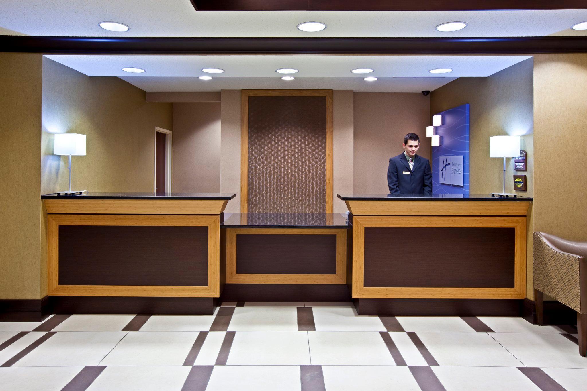 Holiday Inn Express & Suites Seymour Interior foto