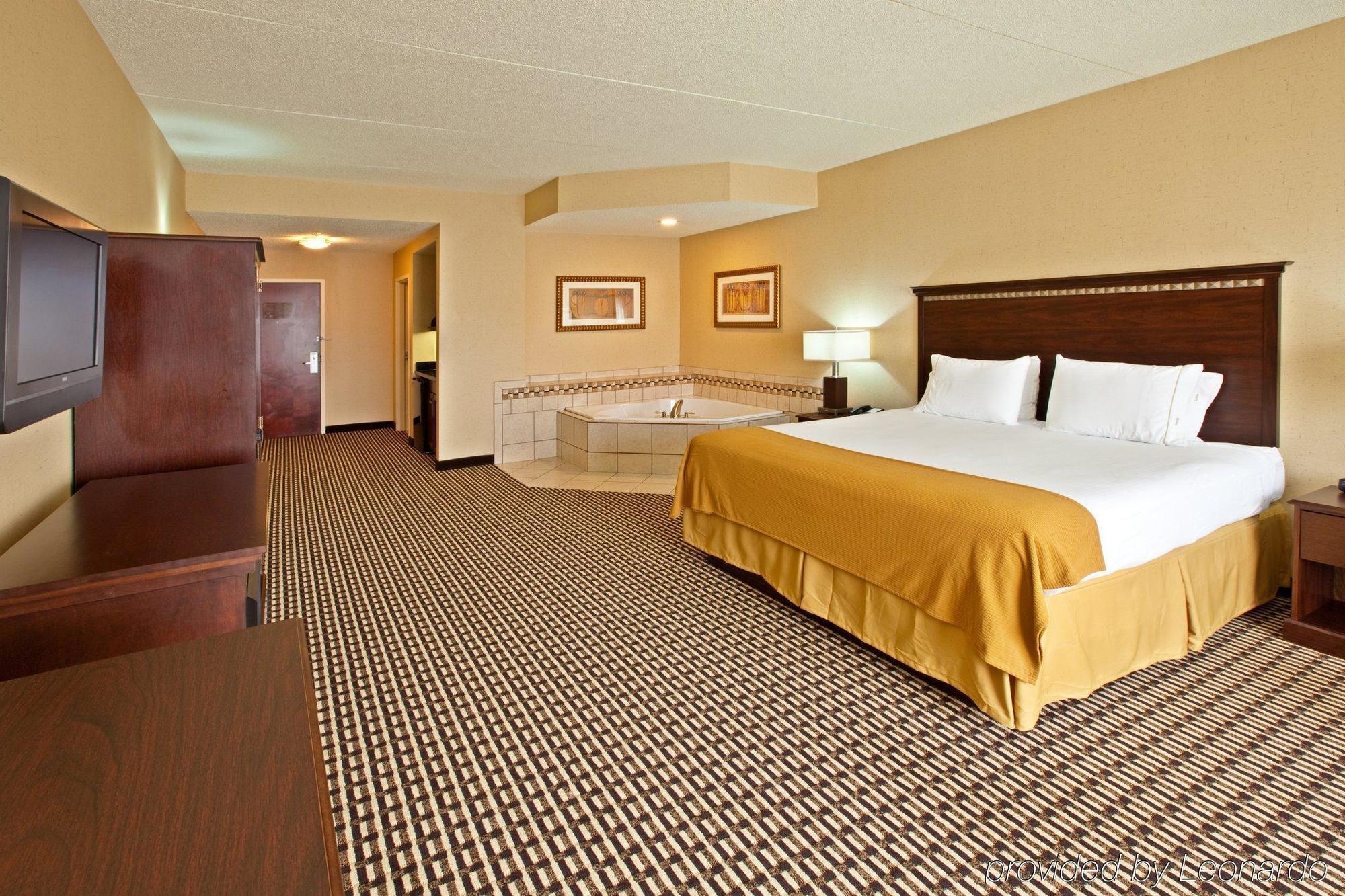 Holiday Inn Express & Suites Seymour Exterior foto