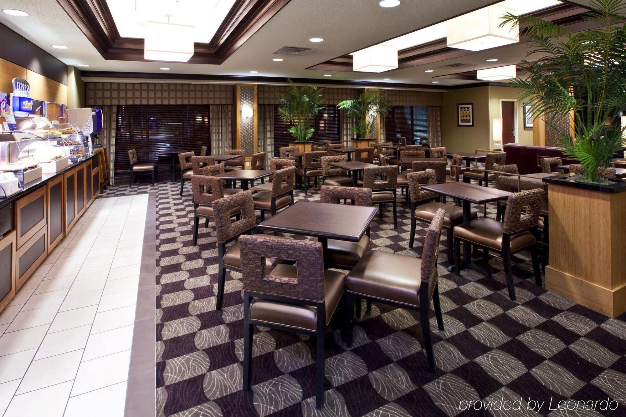 Holiday Inn Express & Suites Seymour Exterior foto